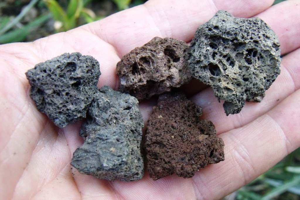 Scoria contains bubbles which provide insulation.