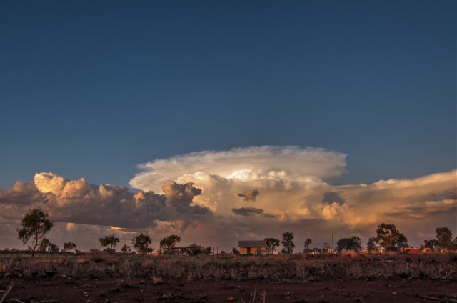 Approaching storm. photo: Bryan clode.